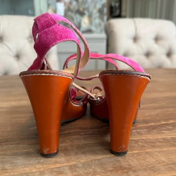 Coach Ashlyn Fushia Suede Leather Wedged Flower Sandals Size 8 Italy - Picture 4 of 12